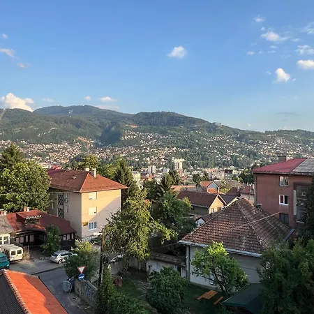 Hill Apartament *
